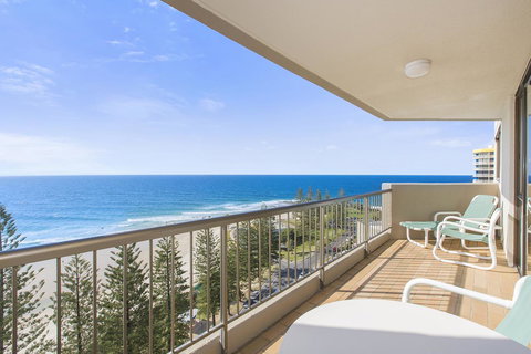 Columbia Beachfront Apartments On Rainbow Bay - Sydney Tourism 43