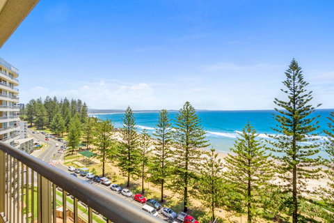 Columbia Beachfront Apartments On Rainbow Bay - Sydney Tourism 26