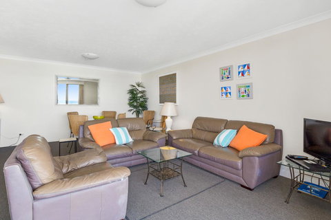 Columbia Beachfront Apartments On Rainbow Bay - Sydney Tourism 30