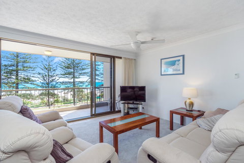 Columbia Beachfront Apartments On Rainbow Bay - Sydney Tourism 8