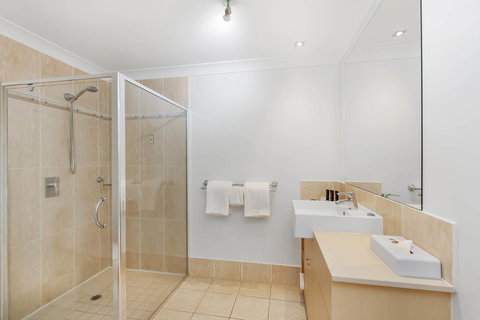 Mantra Aqueous On Port - Sydney Tourism 18