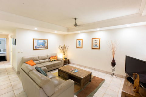 Bermuda Villas - Sydney Tourism 2