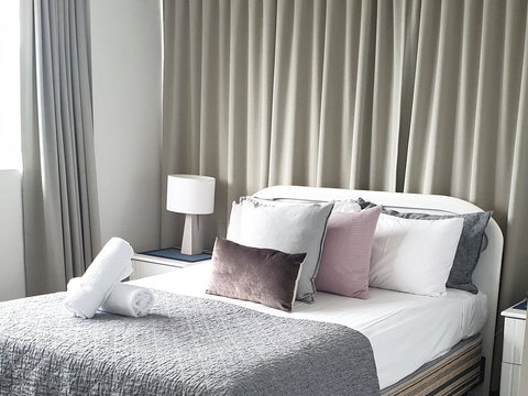 Oceania On Burleigh Beach - Sydney Tourism 7