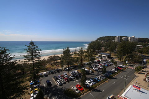 Oceania On Burleigh Beach - Sydney Tourism 43