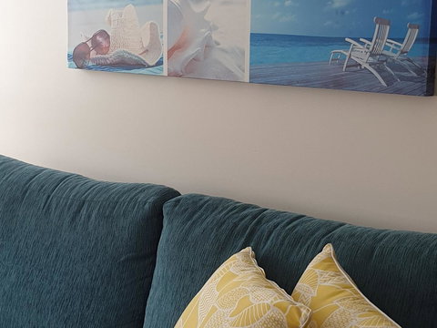 Oceania On Burleigh Beach - Sydney Tourism 12