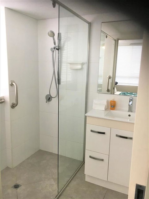 Oceania On Burleigh Beach - Sydney Tourism 36