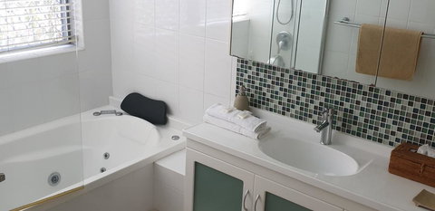 Oceania On Burleigh Beach - Sydney Tourism 13