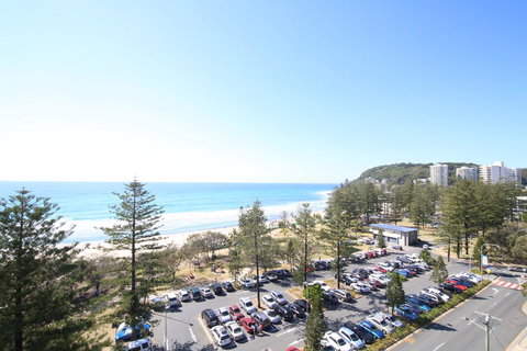 Oceania On Burleigh Beach - Sydney Tourism 22