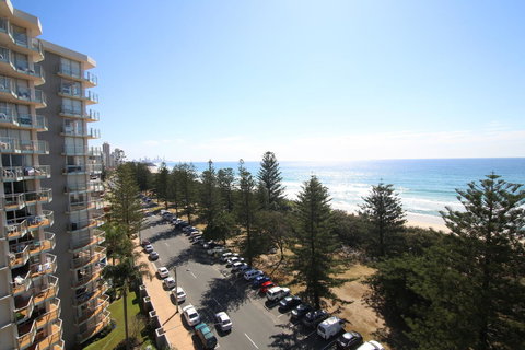 Oceania On Burleigh Beach - Sydney Tourism 24