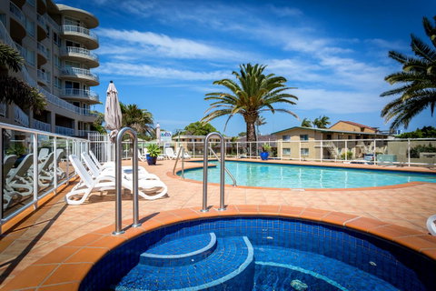 Kirra Beach Apartments - Sydney Tourism 0