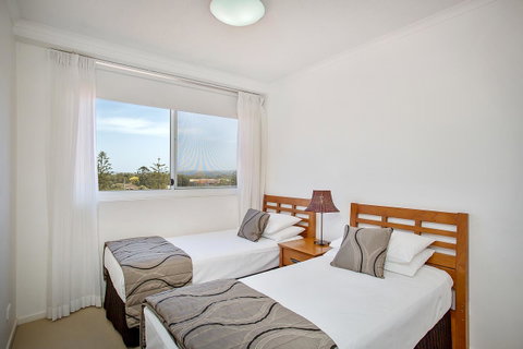 Kirra Beach Apartments - Sydney Tourism 32