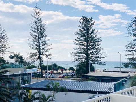 Kirra Beach Apartments - Sydney Tourism 5