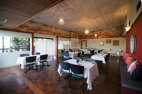 Emerald Central Hotel Official - Sydney Tourism 11
