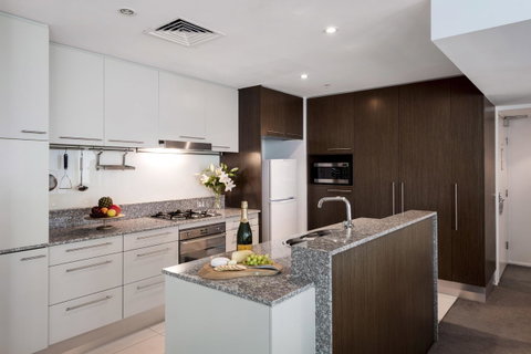 Oaks Brisbane Aurora Suites - Sydney Tourism 6