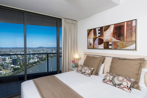 Oaks Brisbane Aurora Suites - Sydney Tourism 4