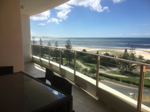 Kirra Surf Apartments - Sydney Tourism 36