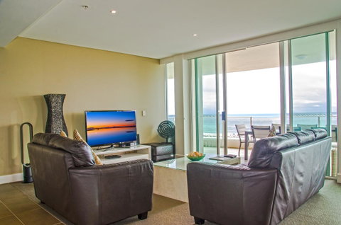 Kirra Surf Apartments - Sydney Tourism 32