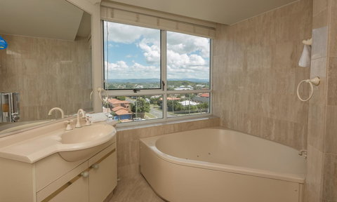 2nd Avenue Beachside Apartments - Sydney Tourism 8