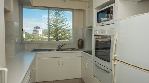 2nd Avenue Beachside Apartments - Sydney Tourism 10