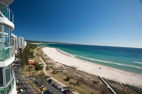Reflection On The Sea - Sydney Tourism 19