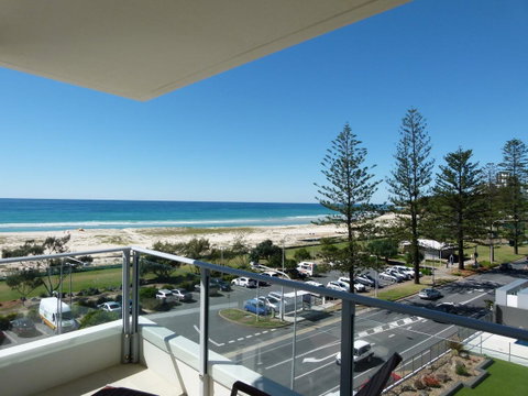 Pure Kirra - Sydney Tourism 12