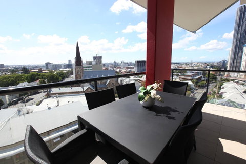 Tribeca Apartments - Sydney Tourism 7