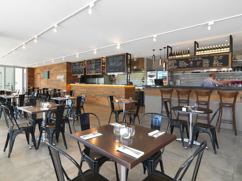 Oaks Mackay Rivermarque Hotel - Sydney Tourism 7