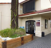 Burke  Wills Motor Inn - Sydney Tourism