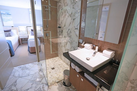 Oceans Mooloolaba - Sydney Tourism 7