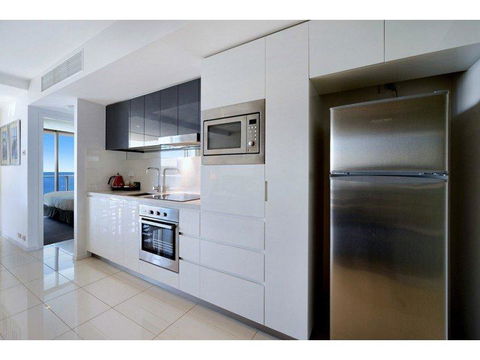H Star Residences-- Paradise Stayz - Sydney Tourism 10
