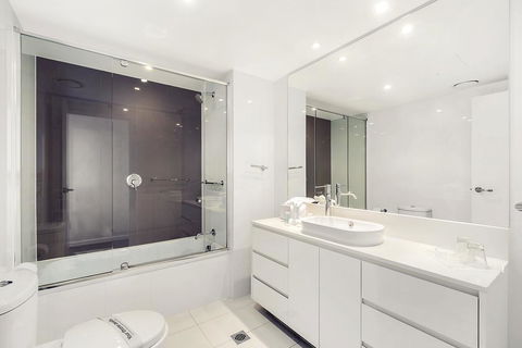 H Star Residences-- Paradise Stayz - Sydney Tourism 0