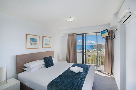 Catalina Resort - Sydney Tourism 13