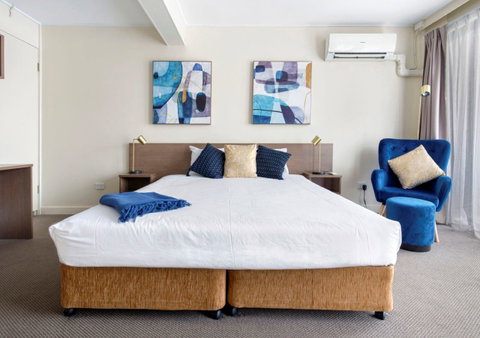 The Metropolitan Spring Hill - Sydney Tourism 5