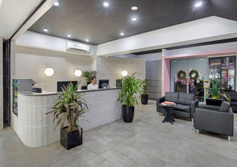 The Metropolitan Spring Hill - Sydney Tourism 3