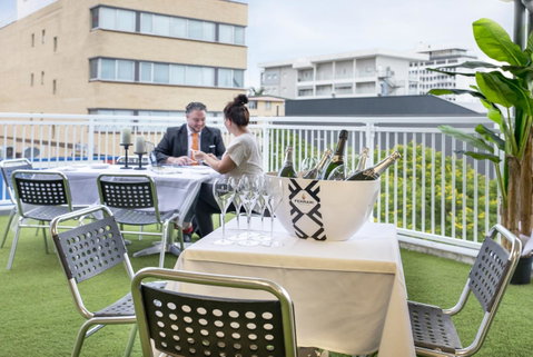 The Metropolitan Spring Hill - Sydney Tourism 33