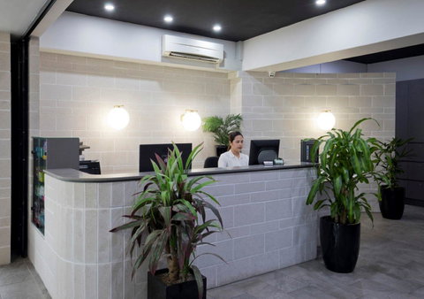 The Metropolitan Spring Hill - Sydney Tourism 4