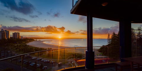 Komune Resort And Beach Club Greenmount Beach - Sydney Tourism 10