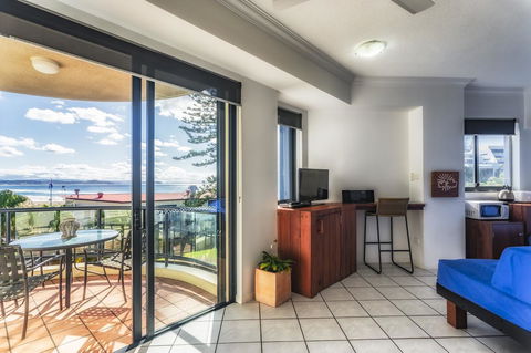 Komune Resort And Beach Club Greenmount Beach - Sydney Tourism 13