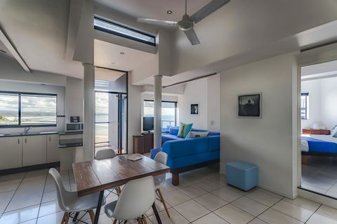 Komune Resort And Beach Club Greenmount Beach - Sydney Tourism 32