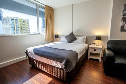 Ridge Apartment Hotel - Sydney Tourism 40