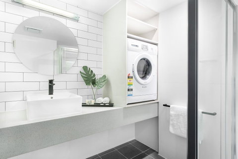 Ridge Apartment Hotel - Sydney Tourism 34
