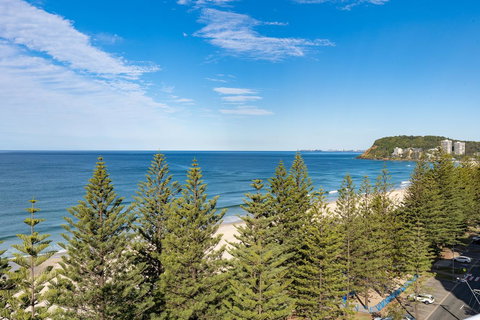ULTIQA Burleigh Mediterranean Resort - Sydney Tourism 8