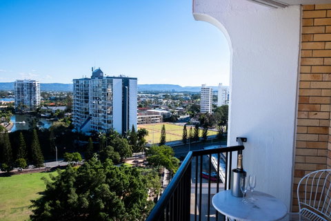The Island Gold Coast - Sydney Tourism 21