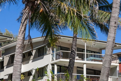 Cylinder Beach Mooloomba Unit 3 - Sydney Tourism 14