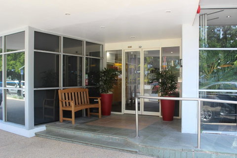 Madison Tower Mill Hotel - Sydney Tourism 1