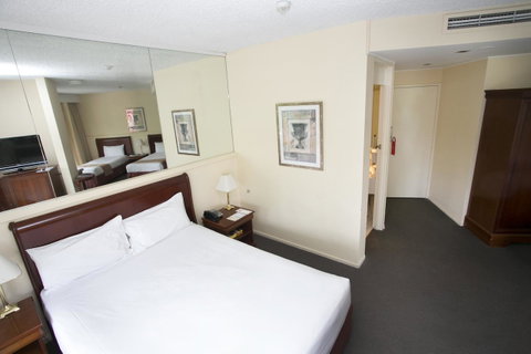 Madison Tower Mill Hotel - Sydney Tourism 9