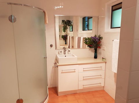 Manitzky Magic -B&B Home With Heart - Sydney Tourism 7