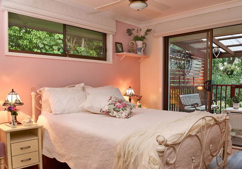Manitzky Magic -B&B Home With Heart - Sydney Tourism 0