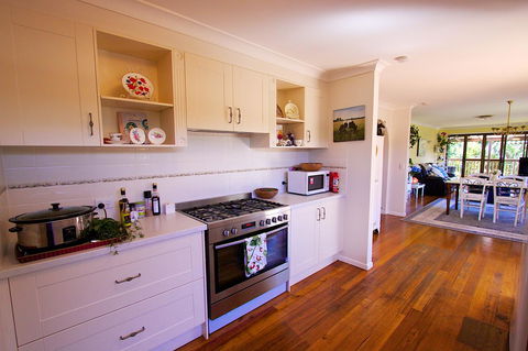 Manitzky Magic -B&B Home With Heart - Sydney Tourism 15