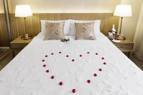 Hotel Diana - Sydney Tourism 34